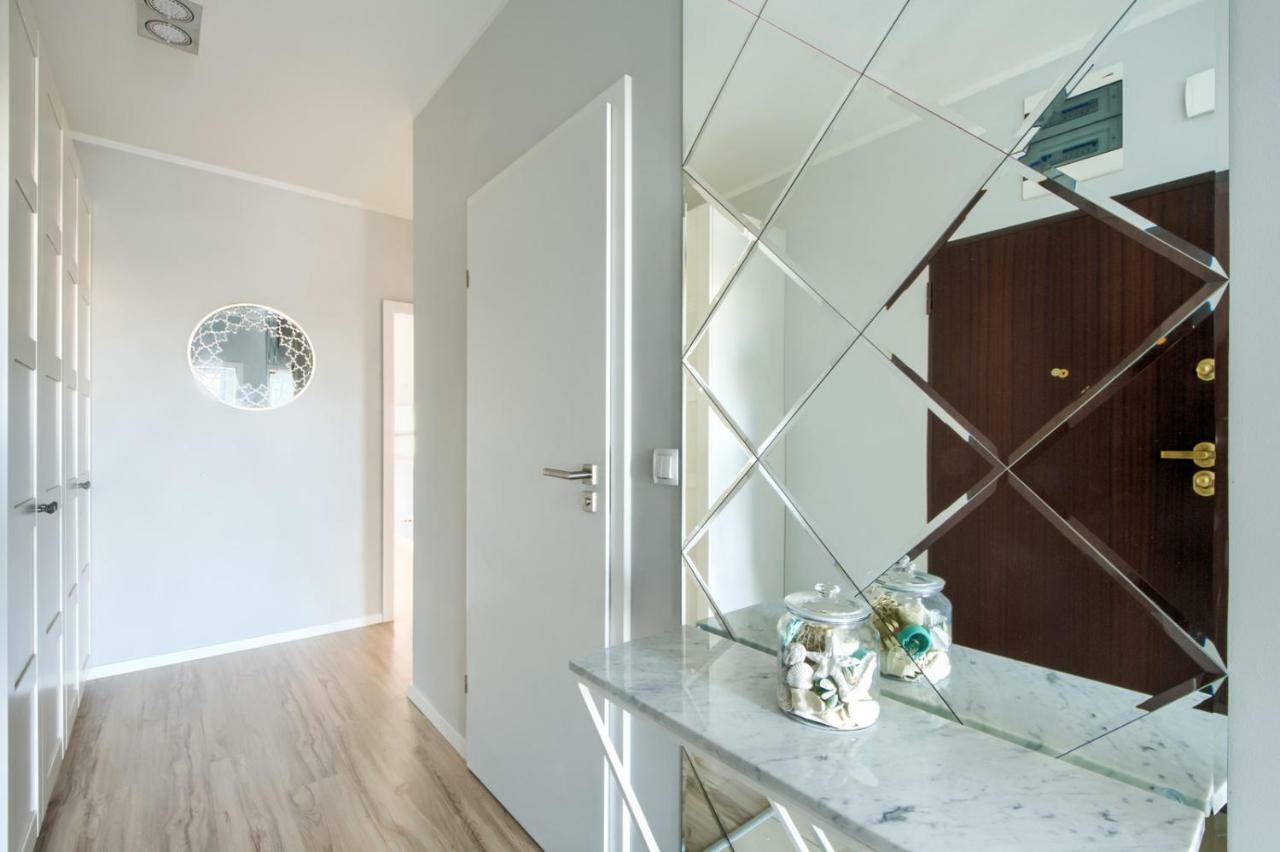 West Side Apartment Варшава Экстерьер фото